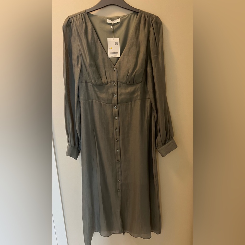 New Oak & Fort Maxi dress- Sage green